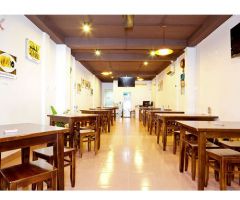 Bàn ghế nhà hàng